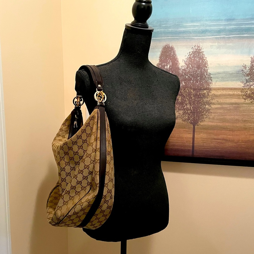 Gucci hobo in excellent condition
